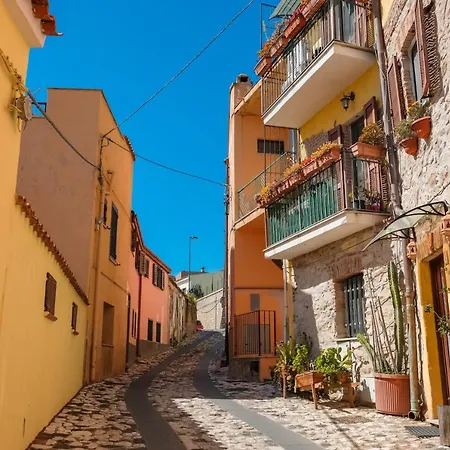 Sas Tilibbas-ammentos Apartamento *