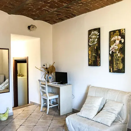Sas Tilibbas-ammentos Apartment *
